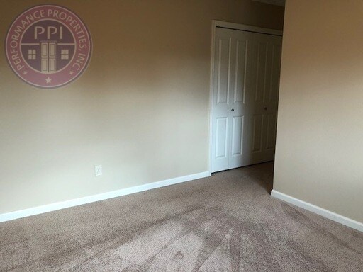Building Photo - Orenco Station - Beautiful 4 Bedroom Gem! ...