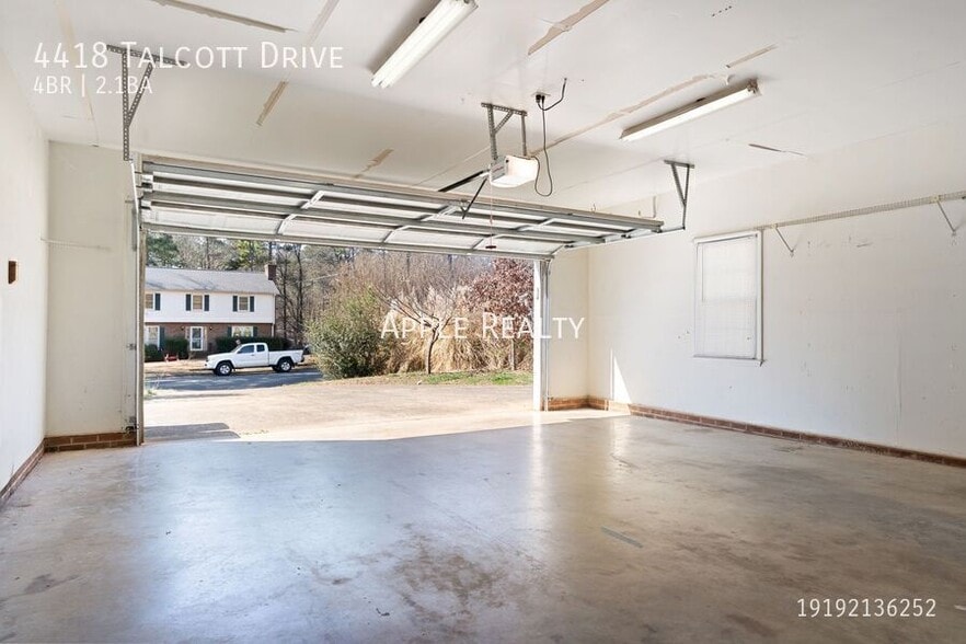 Building Photo - 4418 Talcott Dr