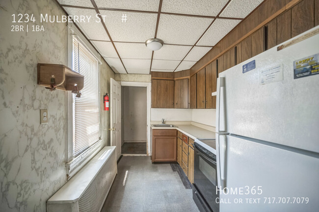 Building Photo - 1234 Mulberry St