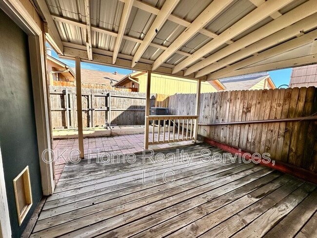 Building Photo - 8141 NW 23rd St