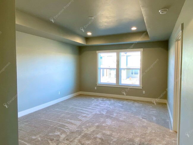 Building Photo - **BRAND NEW CONSTRUCTION** End unit 3BR - ...