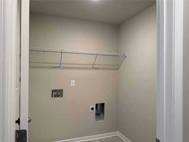 Building Photo - 3619 Cyn Spgs Dr