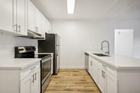 Building Photo - Valle at 9151 Kenwood