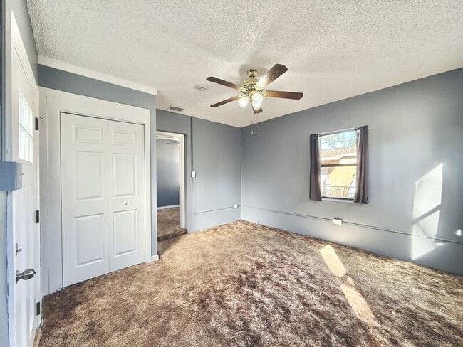 Building Photo - 1828 20th Ave S