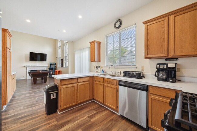 Building Photo - 4609 Metcalf Ct