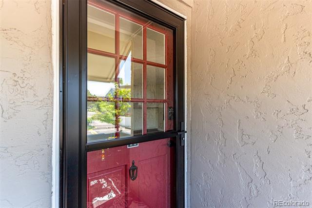 Building Photo - 2301 E Fremont Ave