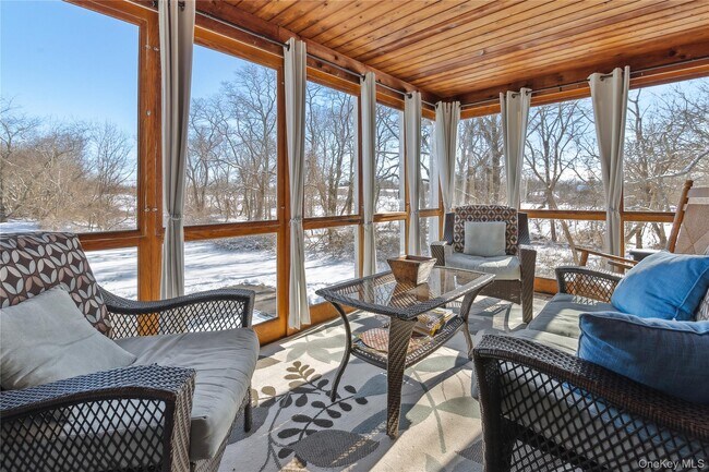 Building Photo - 144 Manor Ln