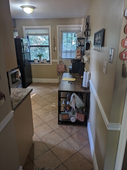 Building Photo - 235 Frankfort Ave