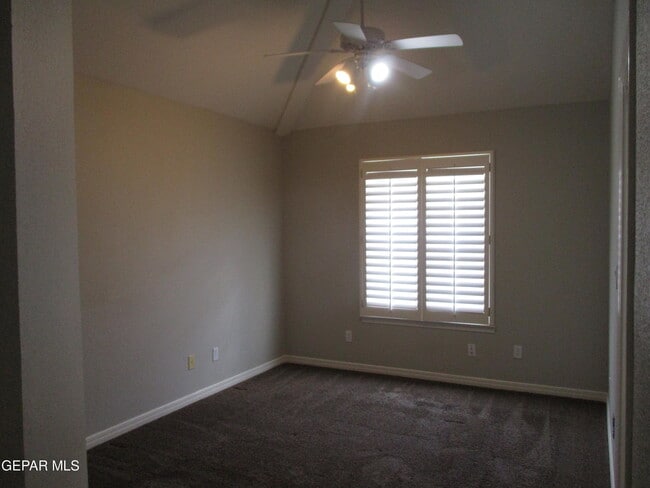 Building Photo - 2030 Paseo Del Prado Dr
