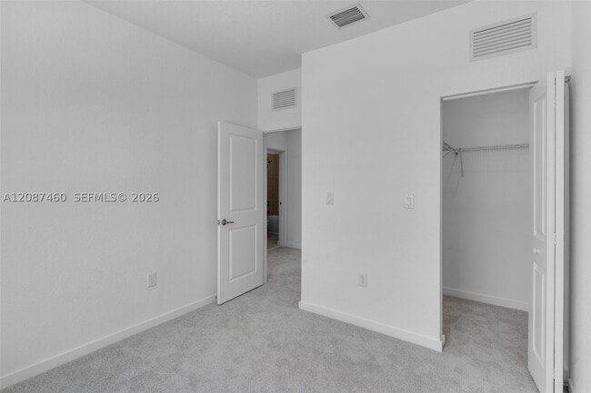 Building Photo - 1081 SE 3rd Terrace