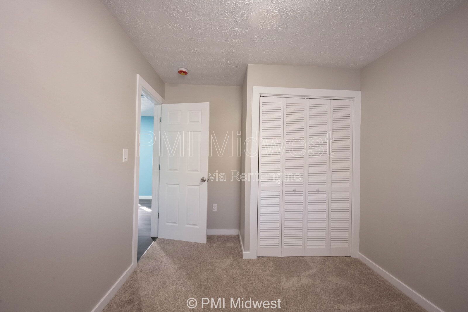 Building Photo - 2945 N Denny St