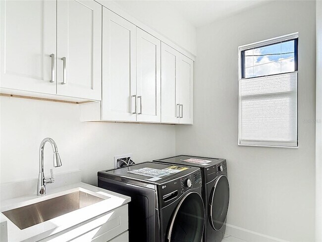 Building Photo - 12033 Sarto Ln