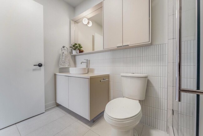 Building Photo - 857 Communipaw Ave
