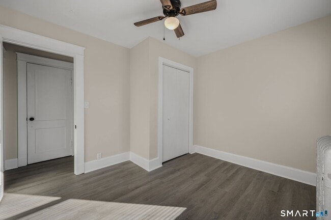 Building Photo - 113 Pequot Ave