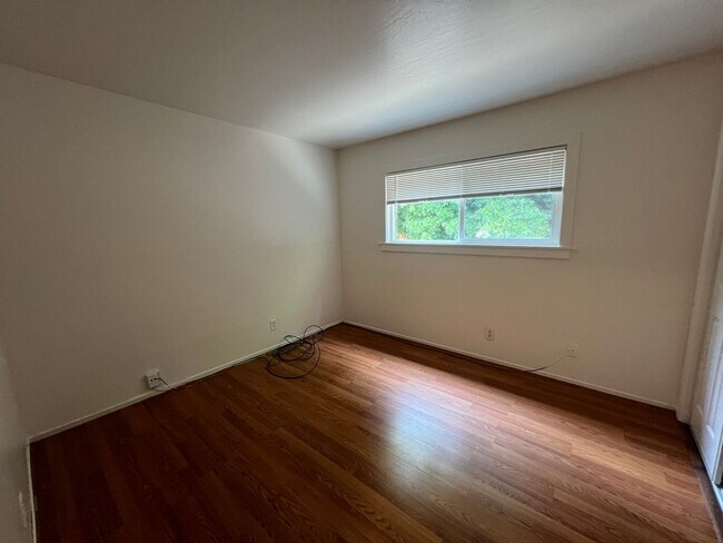 Building Photo - 3484-3486 Agate Dr, Santa Clara, CA 95051