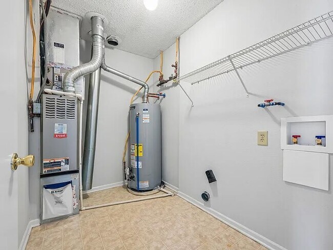 Building Photo - 11355 Congaree Way