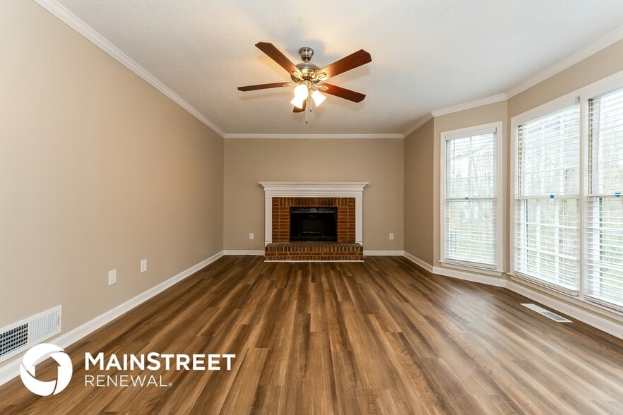 Building Photo - 3175 Rock Creek Dr