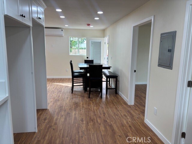 Building Photo - 5413 Pelleur St