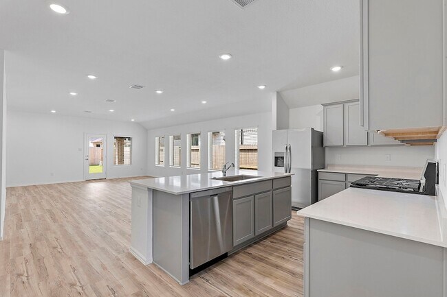 Building Photo - 31546 Beacon Cove Trl