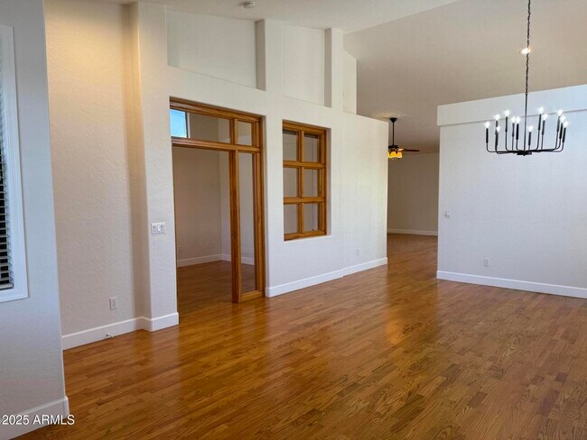 Building Photo - 16609 N 105th Way