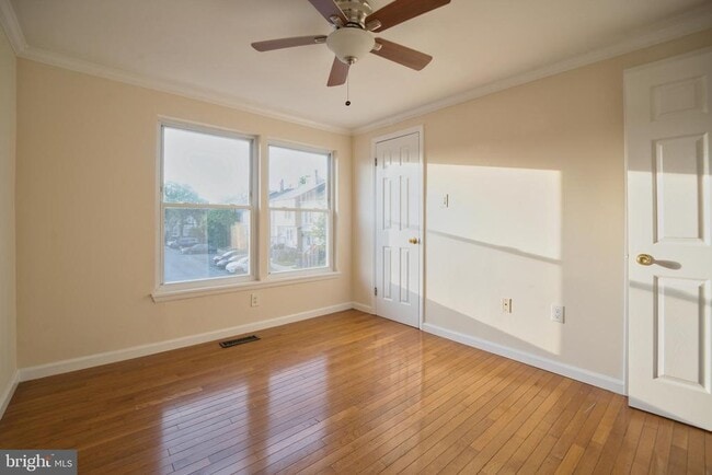 Building Photo - 13003 Trailside Way