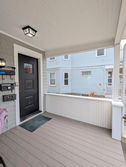 Building Photo - 92 Powder House Blvd