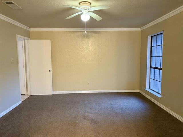 Building Photo - 405 Amber Ln