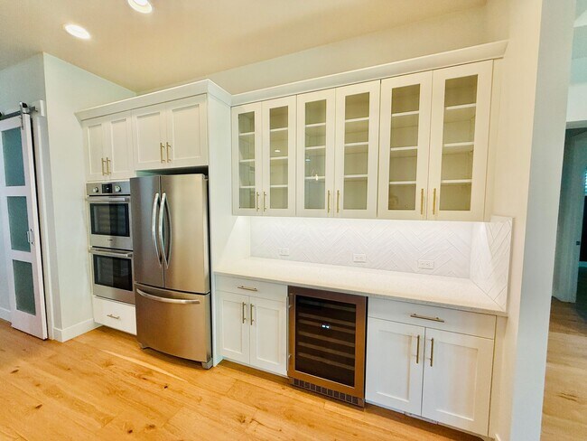 Building Photo - Modern Farmhouse in Cartwright Ranch