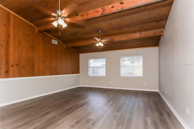 Building Photo - 8464 Hollyhock Ave