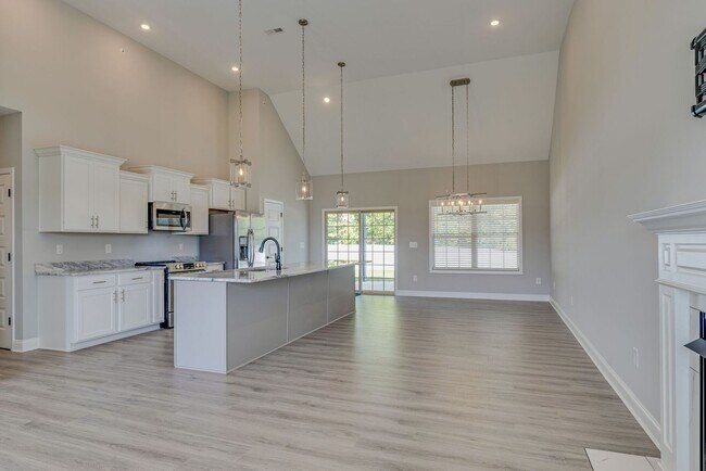 Building Photo - 207 Jesse Dr