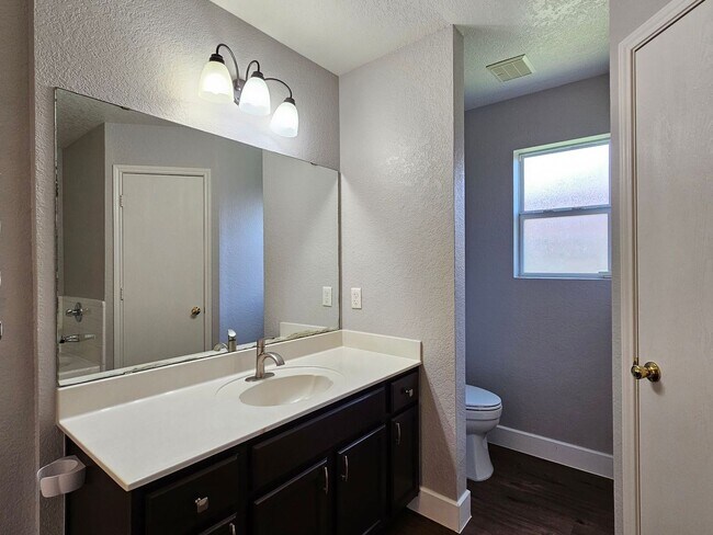 Building Photo - 5106 Holster Dr