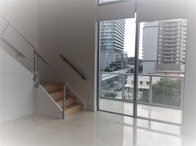 Building Photo - 1050 Brickell Ave