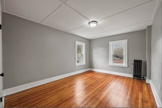 Building Photo - 6 Monteleone Pl