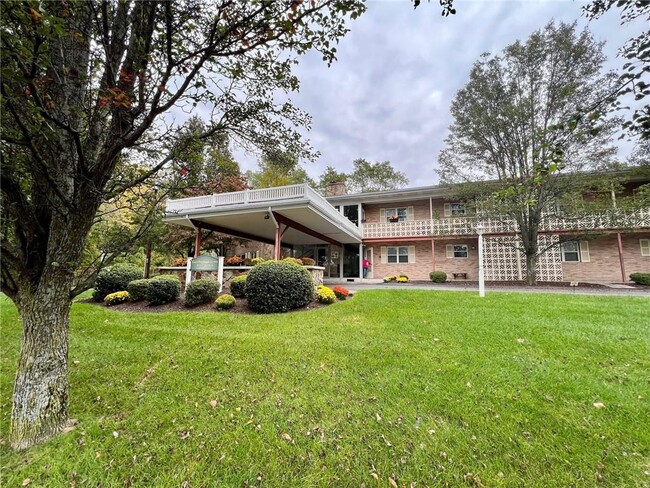 Building Photo - 2033 Mendon Rd
