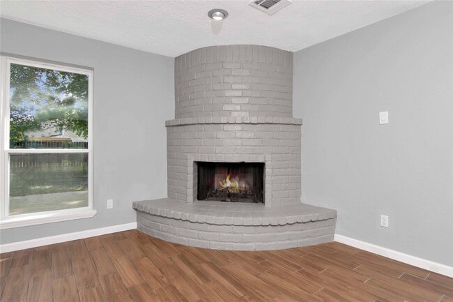Building Photo - 12811 Golden Tee Ln