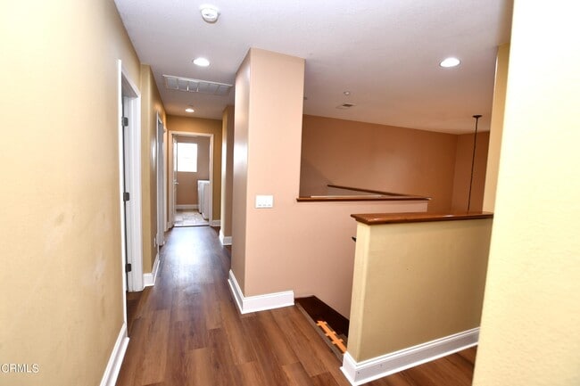 Building Photo - 621 Riviera Ct
