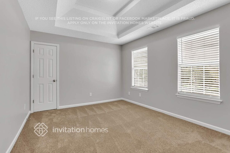 Building Photo - 5614 Carriage Walk Way