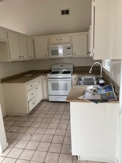 Building Photo - 425 Doheny S Dr