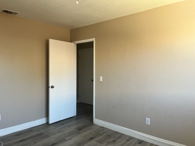 Bed 2 - 4435 Edra Ave