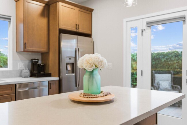 Building Photo - 5051 Savannah St