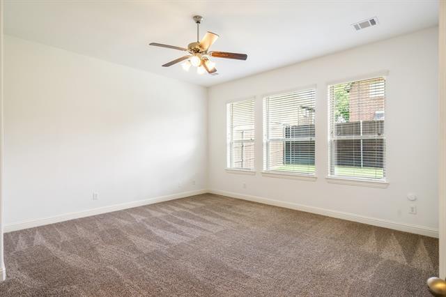 Building Photo - 546 El Camino Dr
