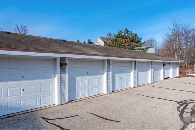 Building Photo - Modern 2-Bed/2-Bath Condo Style Apartments...