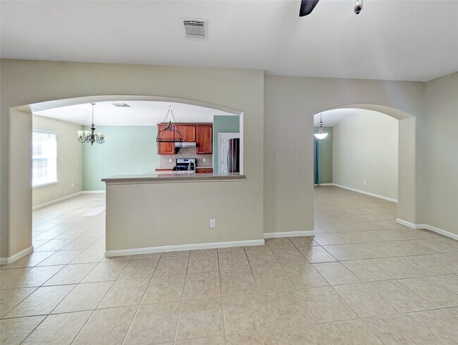 Building Photo - 26403 Abbey Springs Ln
