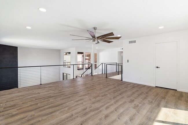 Building Photo - Luxury Living in the Heart of McCormick Ranch!