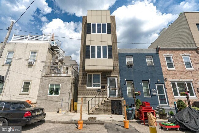 Building Photo - 1509 Dorrance St