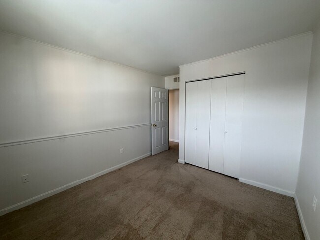 Building Photo - 4054 Hanson Oaks Dr