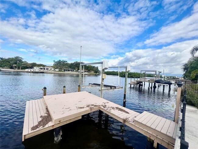 Building Photo - 4388 13th Way NE