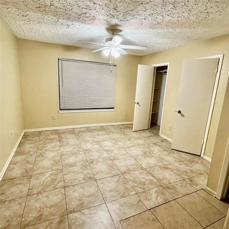 Building Photo - 3830 Westheimer Pl Dr