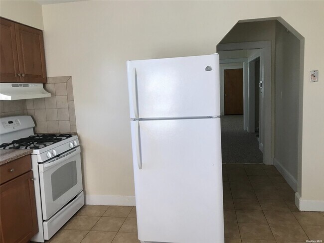 Building Photo - 29 Nostrand St