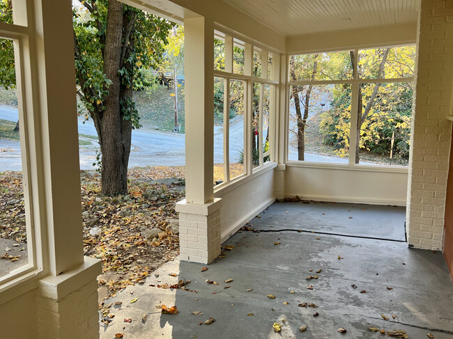 South facing porch - looking East. - 2028 Bristow St